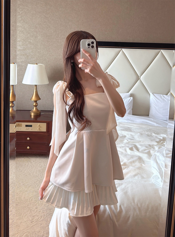 オーガンジーリボンショルダーペプラムビスチェ