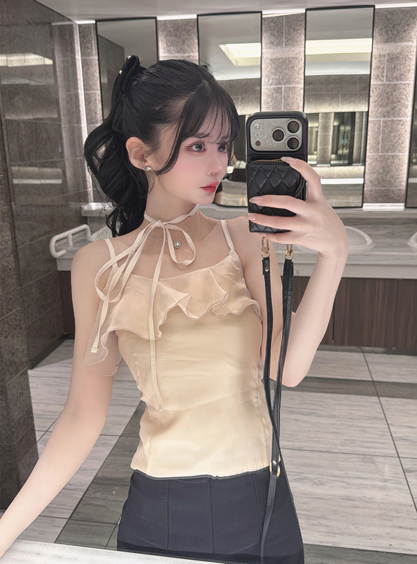 タイ付きフリルキャミソール