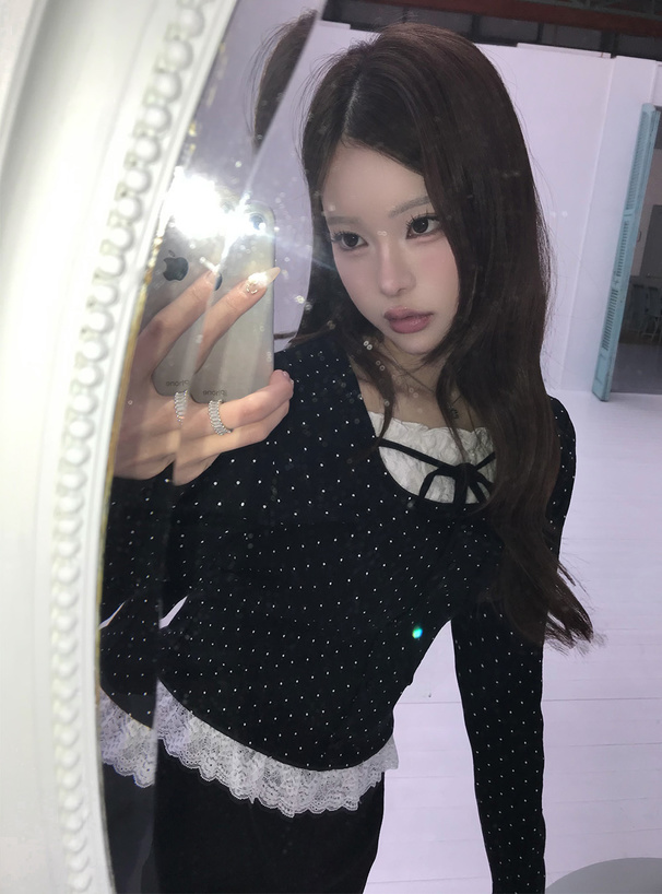 ドット柄レースレイヤード風リボントップス