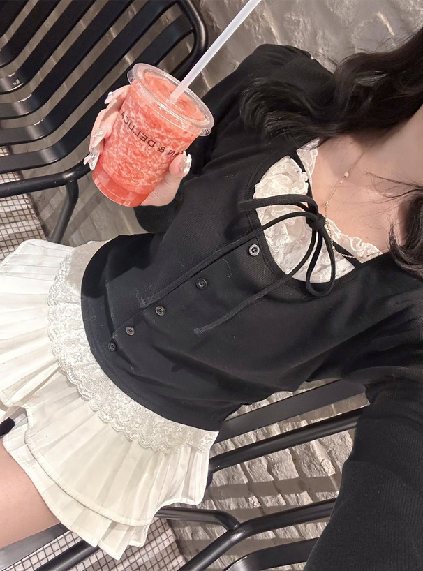 レースレイヤード風リボントップス