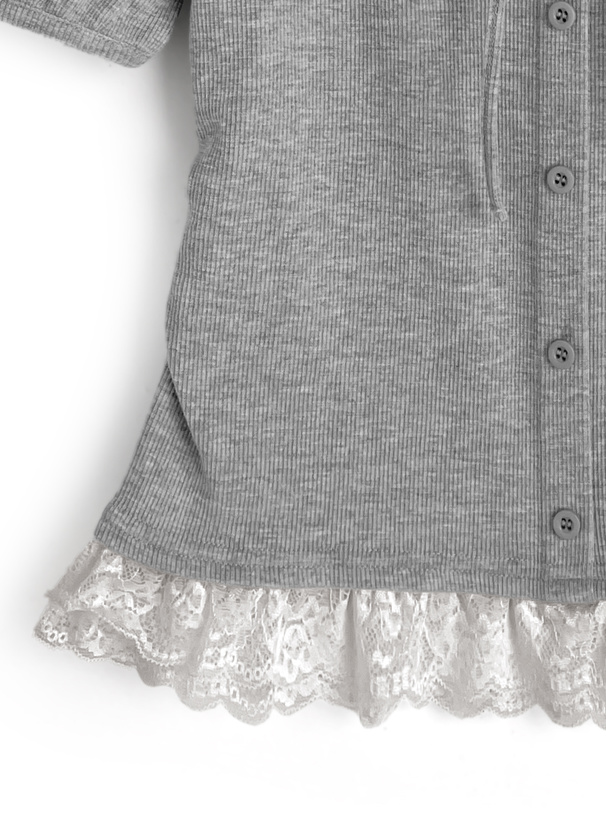 レースレイヤード風リボントップス