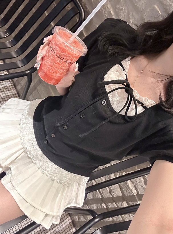 レースレイヤード風リボントップス