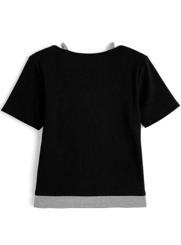 レイヤード風レースアップトップス