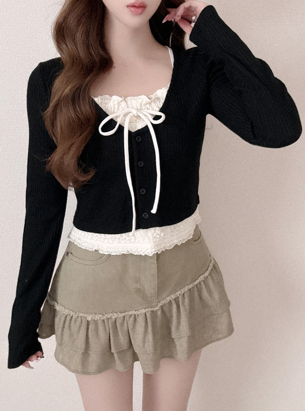 レースレイヤード風リボンVネックトップス
