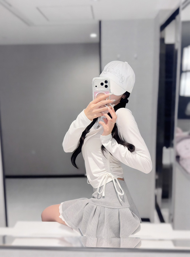 ラインストーンロゴサイドドロストTシャツ