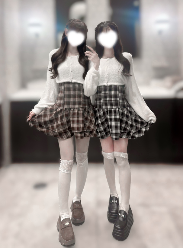 チェック柄ファーキャミソールミニワンピース×シャギーニット