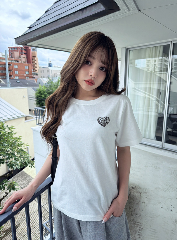 ラメレオパードハートロゴプリントTシャツ