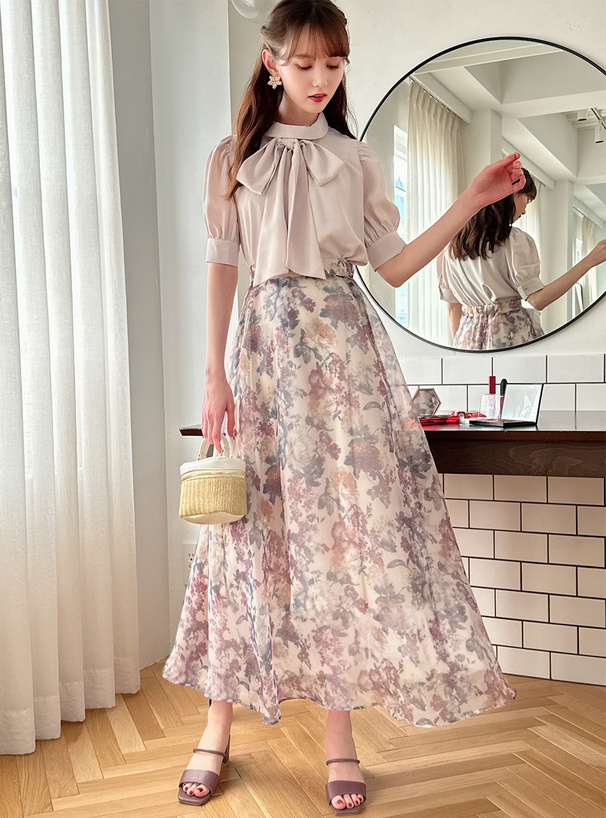 透け感が美しいフレアスカートのドレスワンピース - ひざ丈ワンピース