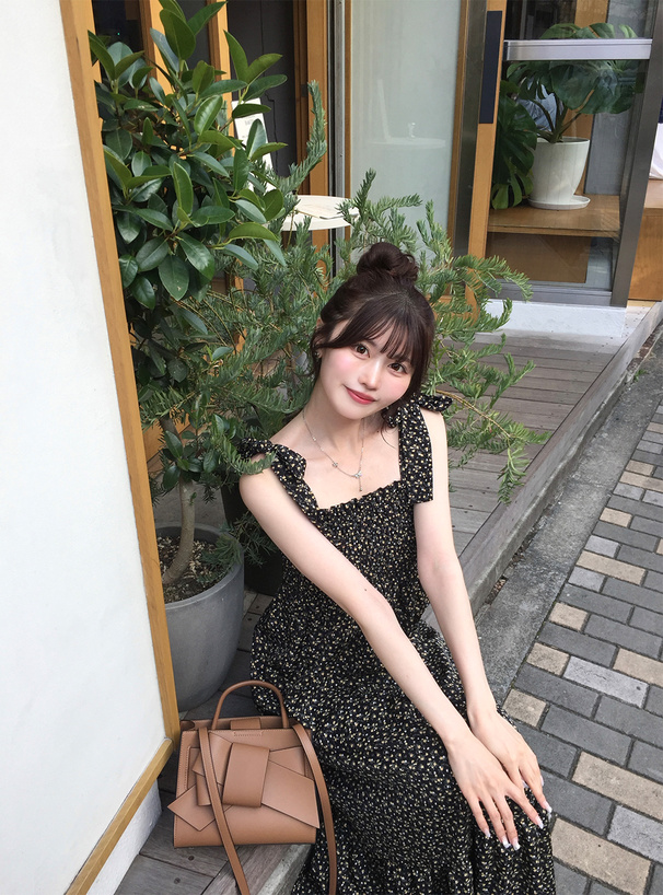 小花柄ショルダーリボンキャミワンピース