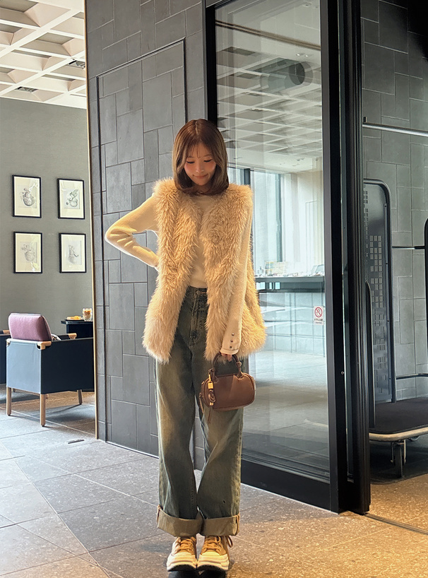 ラメシャギーファーベスト