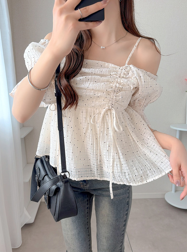 ドット柄ドロストオフショルダーシアーブラウス
