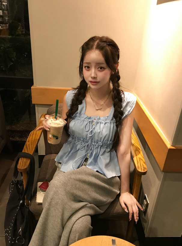 ダブルリボンフリルノースリーブトップス