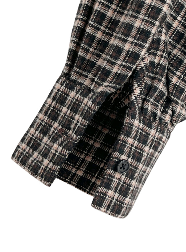 チェック柄シャーリングフリルシャツ