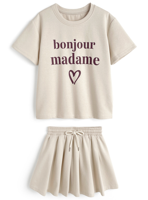 ロゴTシャツ×プリーツミニスカートセットアップ