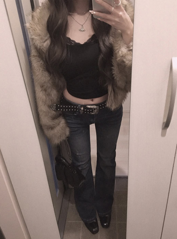 バック刺繍ローウエストデニムパンツ