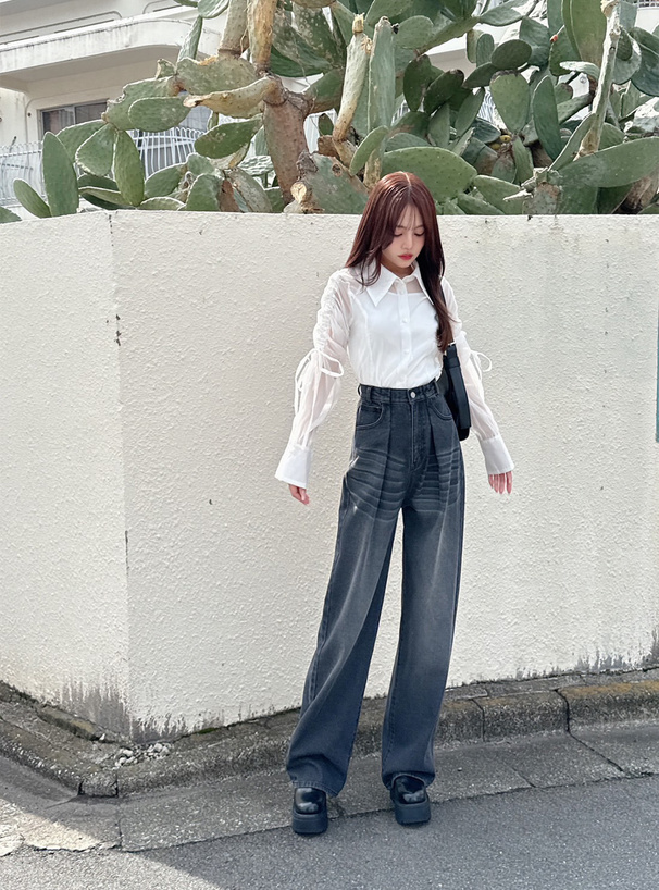 タックワイドデニムパンツ