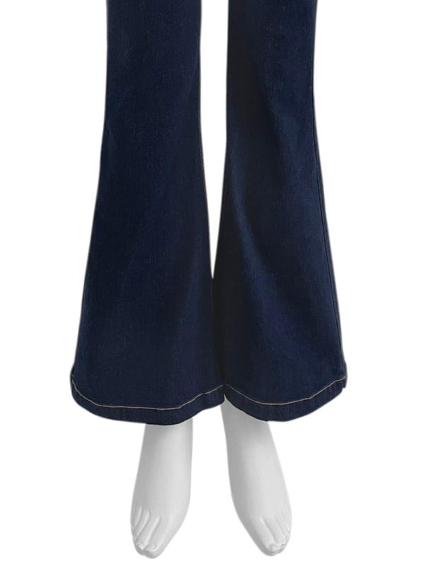 ストレッチフレアデニムパンツ