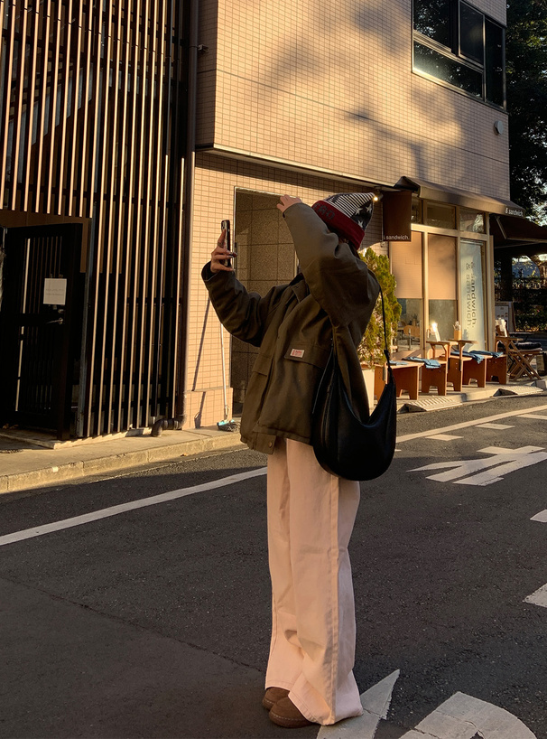 カラーデニムパンツ