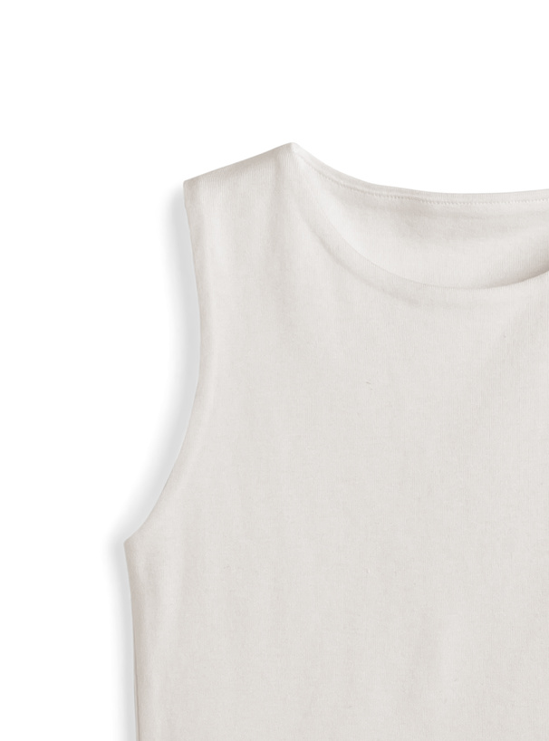 ノースリーブショート丈トップス