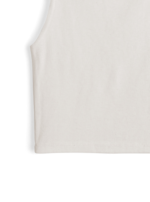 ノースリーブショート丈トップス