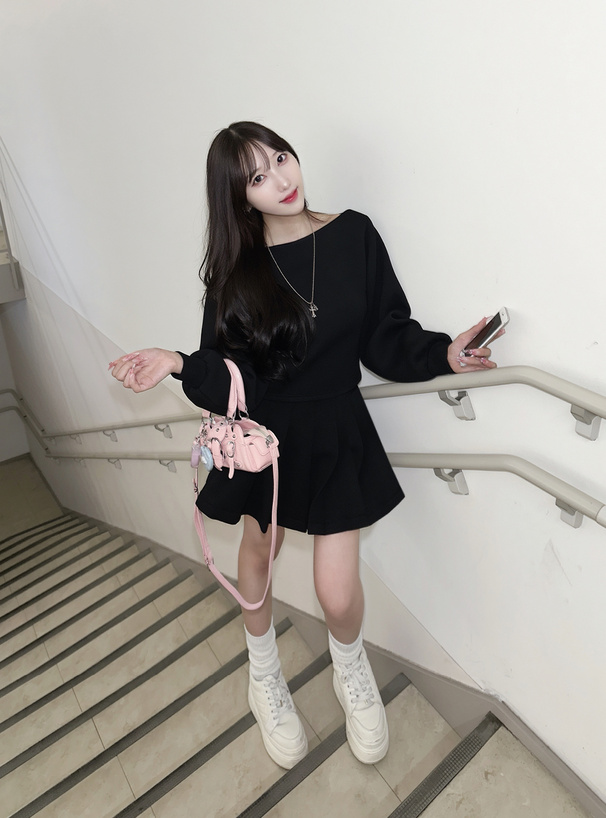 3wayトップス×プリーツミニスカートセットアップ