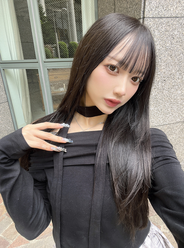 ストール付きオフショルダートップス
