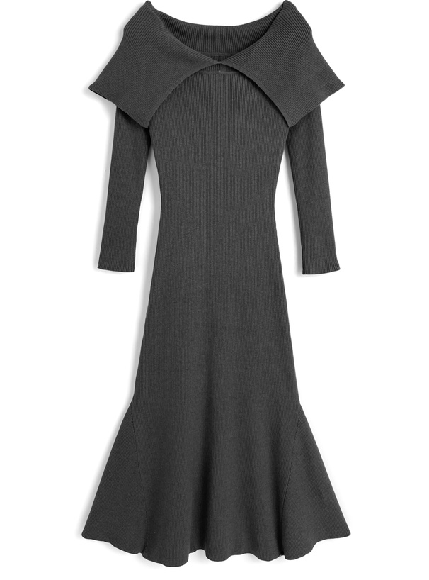 ケープカラーロングニットワンピース