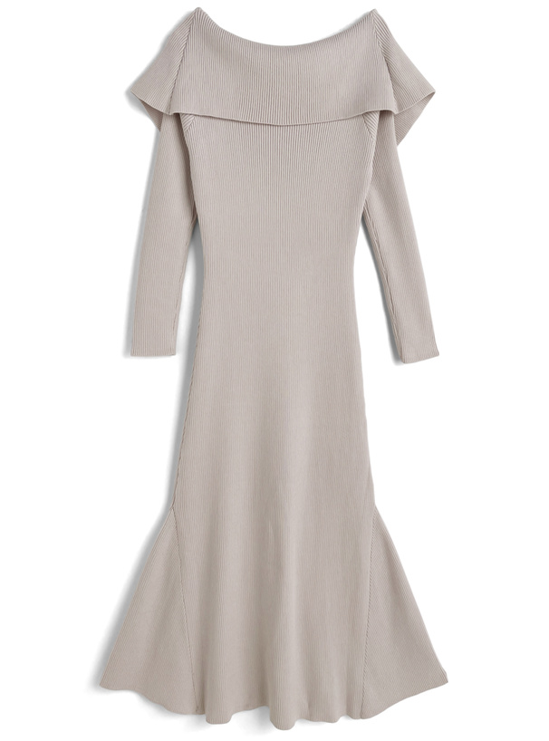 ケープカラーロングニットワンピース