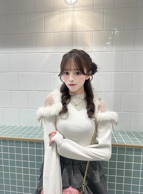 ファーショルダーニットトップス