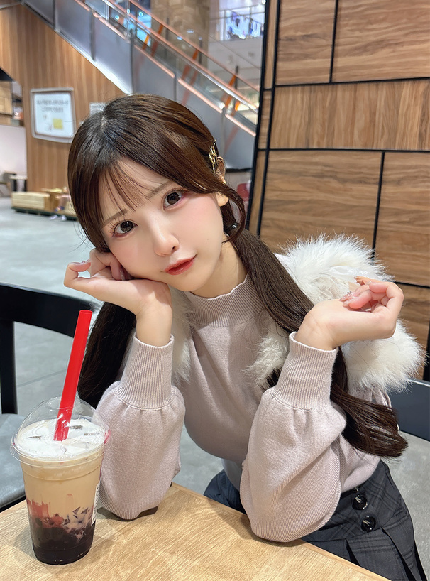 ファーショルダーニットトップス