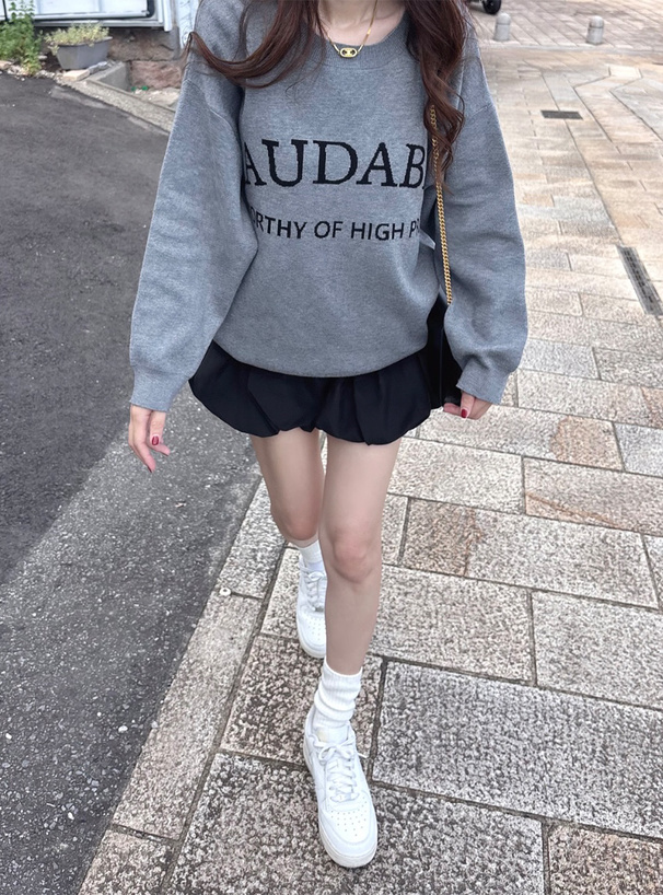 ロゴジャガードニットトップス