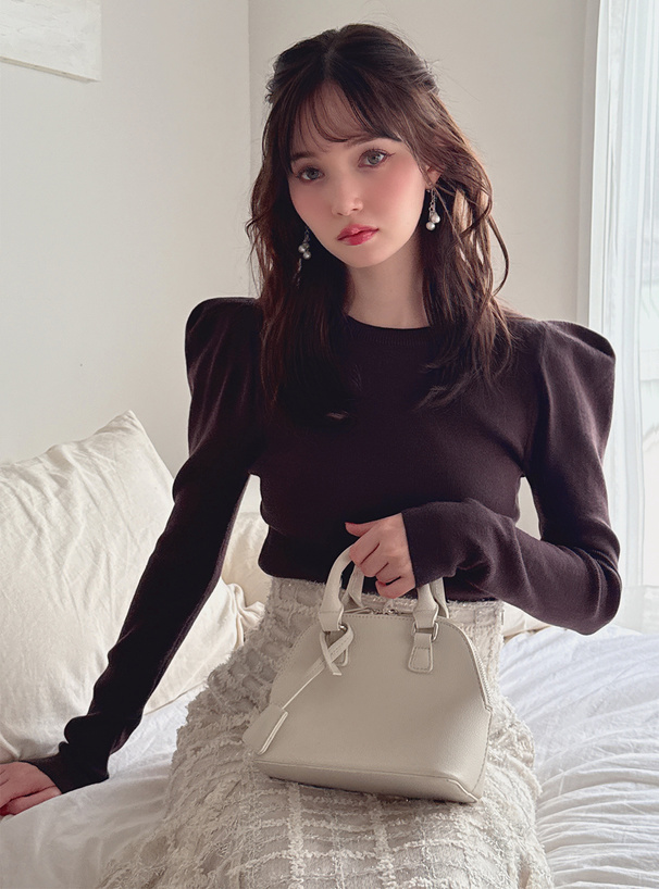 カシミヤタッチパワーショルダーニットトップス