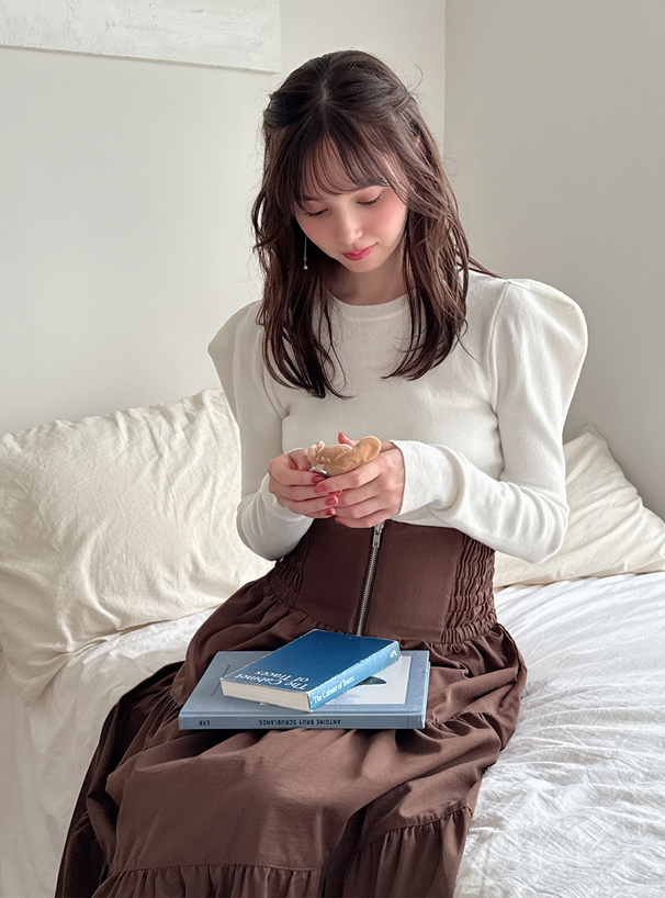 カシミヤタッチパワーショルダーニットトップス