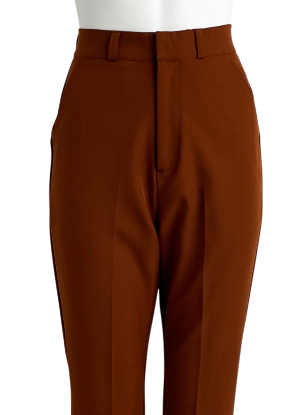 センタープレスフレアパンツ