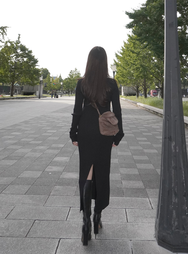 レースアップ袖ギャザーリブタイトロングワンピース