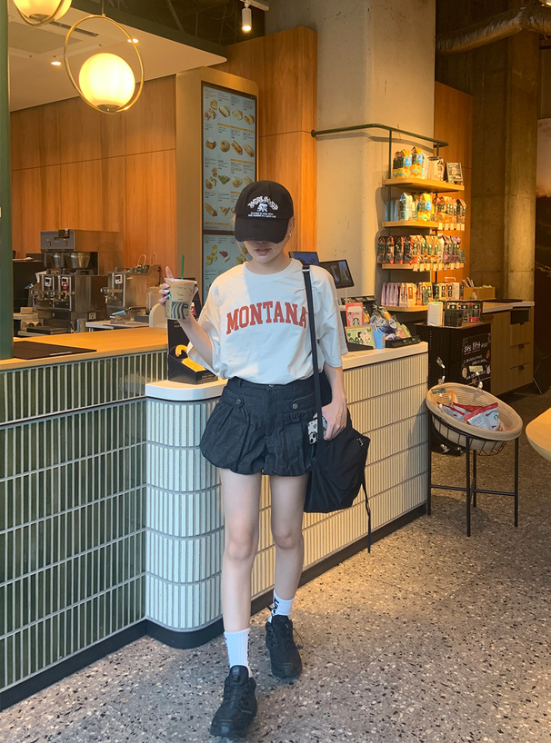 ロゴプリントスウェットトップス