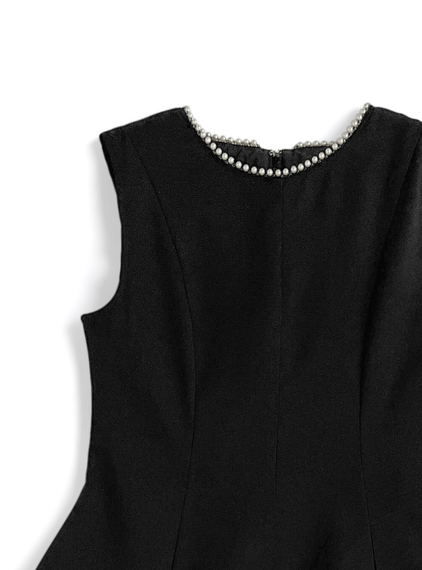 パールノースリーブトップス×フレアロングスカートセットアップ