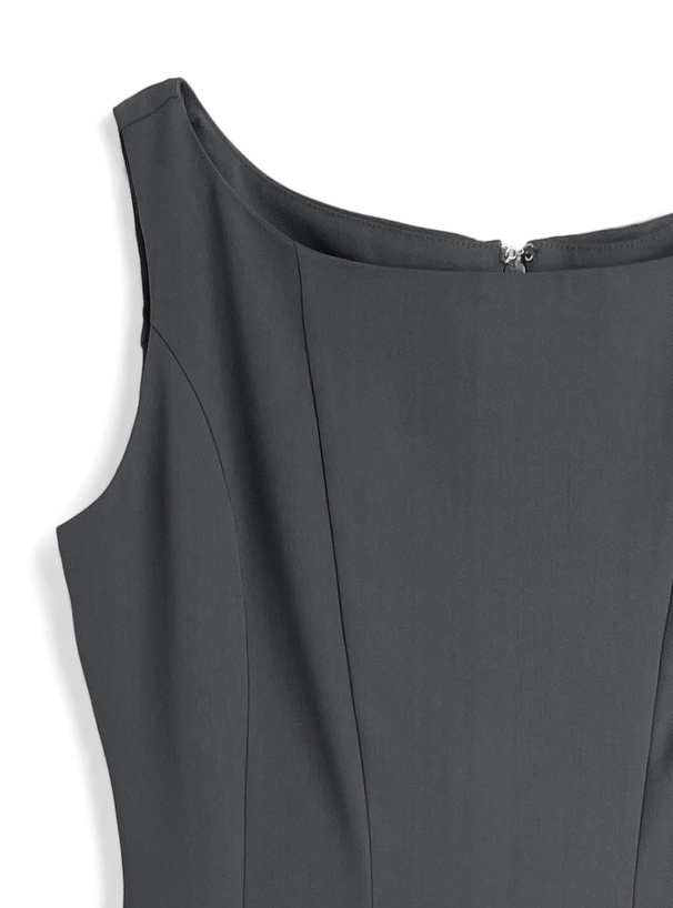 ノースリーブフレアミニワンピース