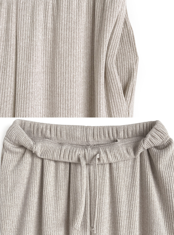 リブニットソーストレートパンツ