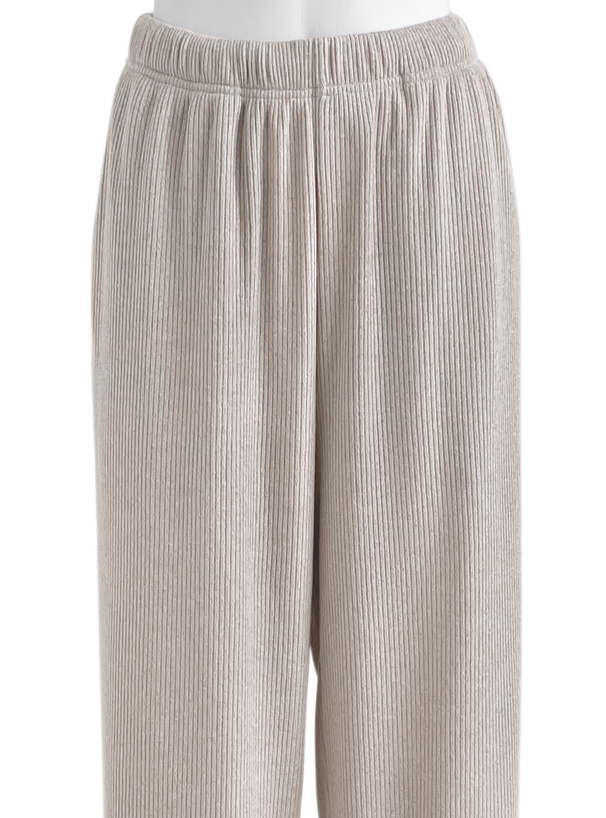 リブニットソーストレートパンツ