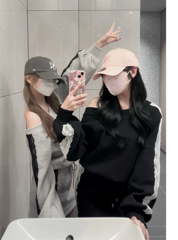 オフショルダーサイドレーススウェットワンピース