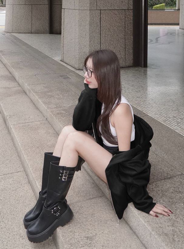 オーバーサイズスウェットパーカー