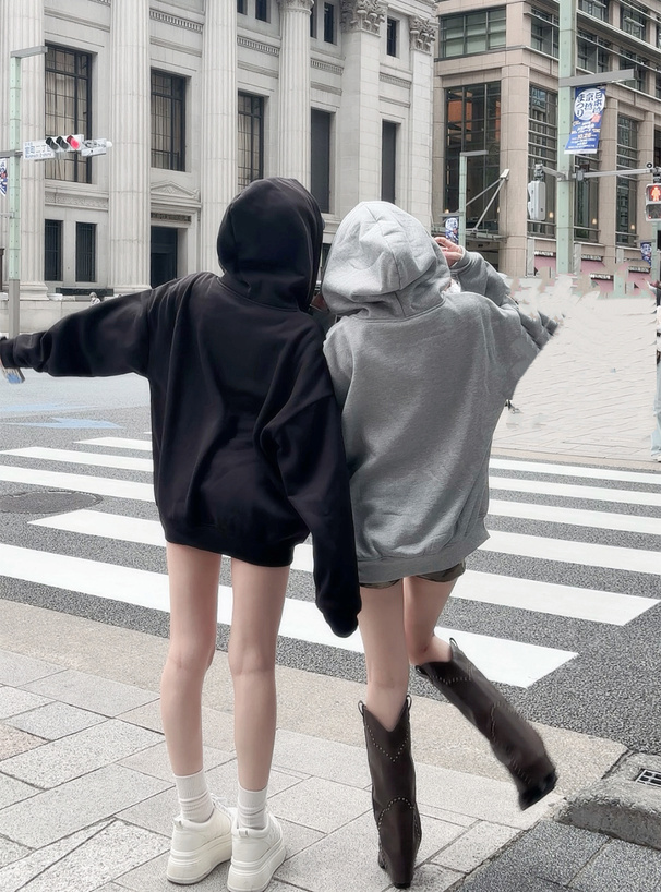 オーバーサイズスウェットパーカー