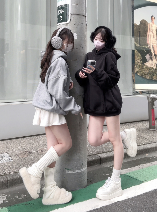 オーバーサイズスウェットパーカー