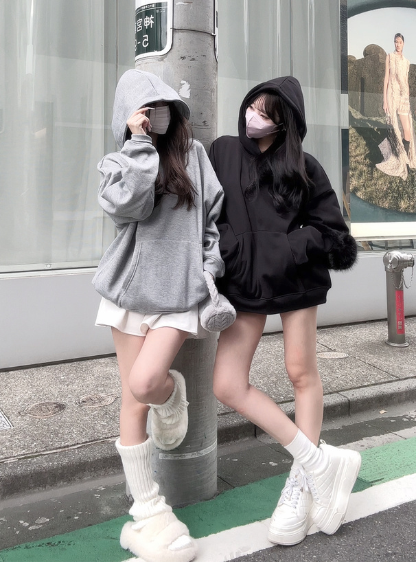 オーバーサイズスウェットパーカー