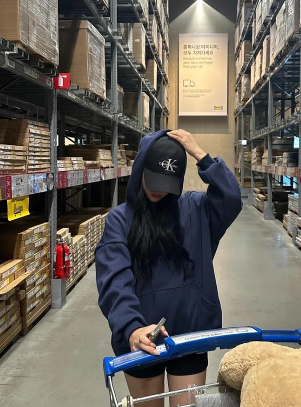 オーバーサイズスウェットパーカー