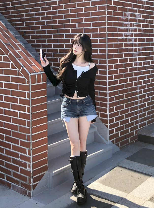 キャミレイヤード風ギャザードロストトップス