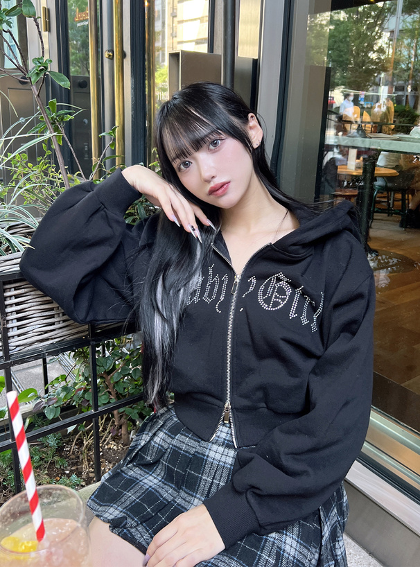 大人気商品✨パーカー UNISEX 裏起毛スタッズパーカー – BUNNY APARTMENT