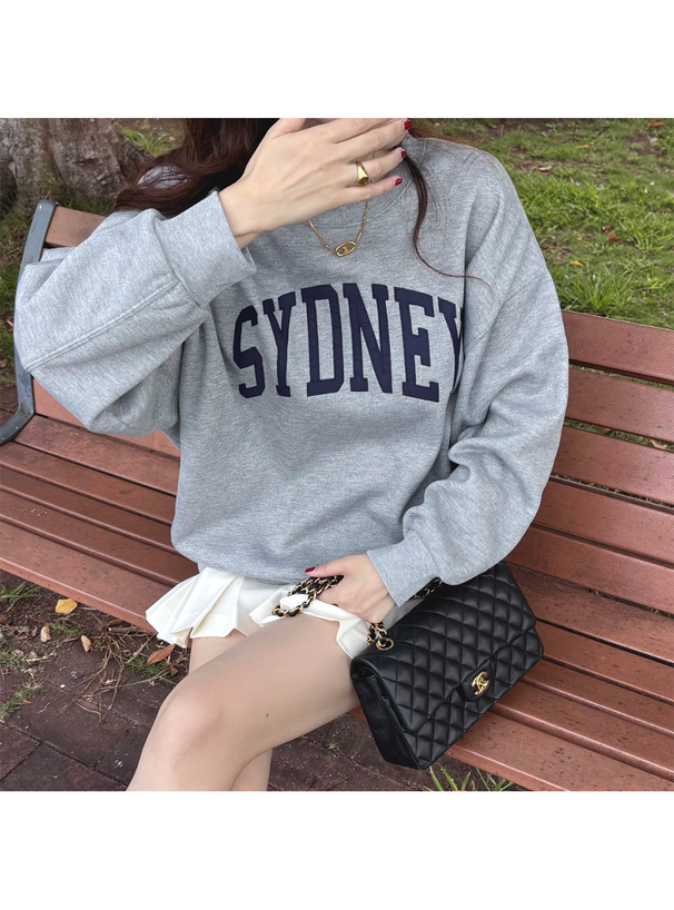 オーバーサイズロゴ刺繍スウェットトップス