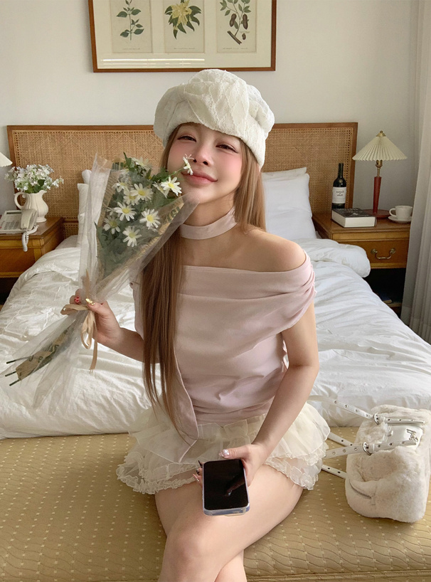 タイ付きオフショルダードレープトップス